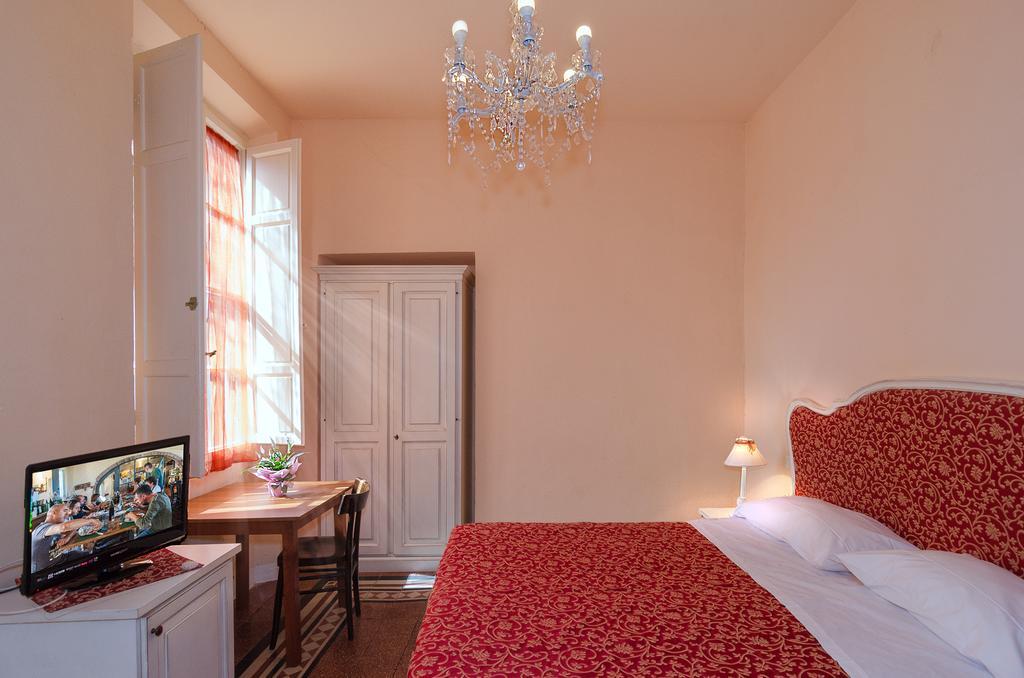 Hotel Galileo Пиза Экстерьер фото